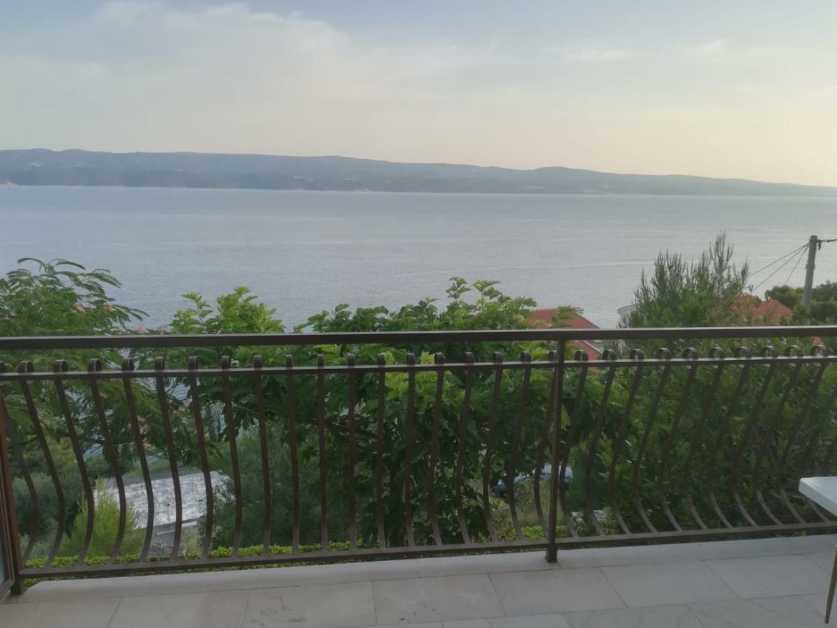 Apartmani Ujdur 奥米什 外观 照片